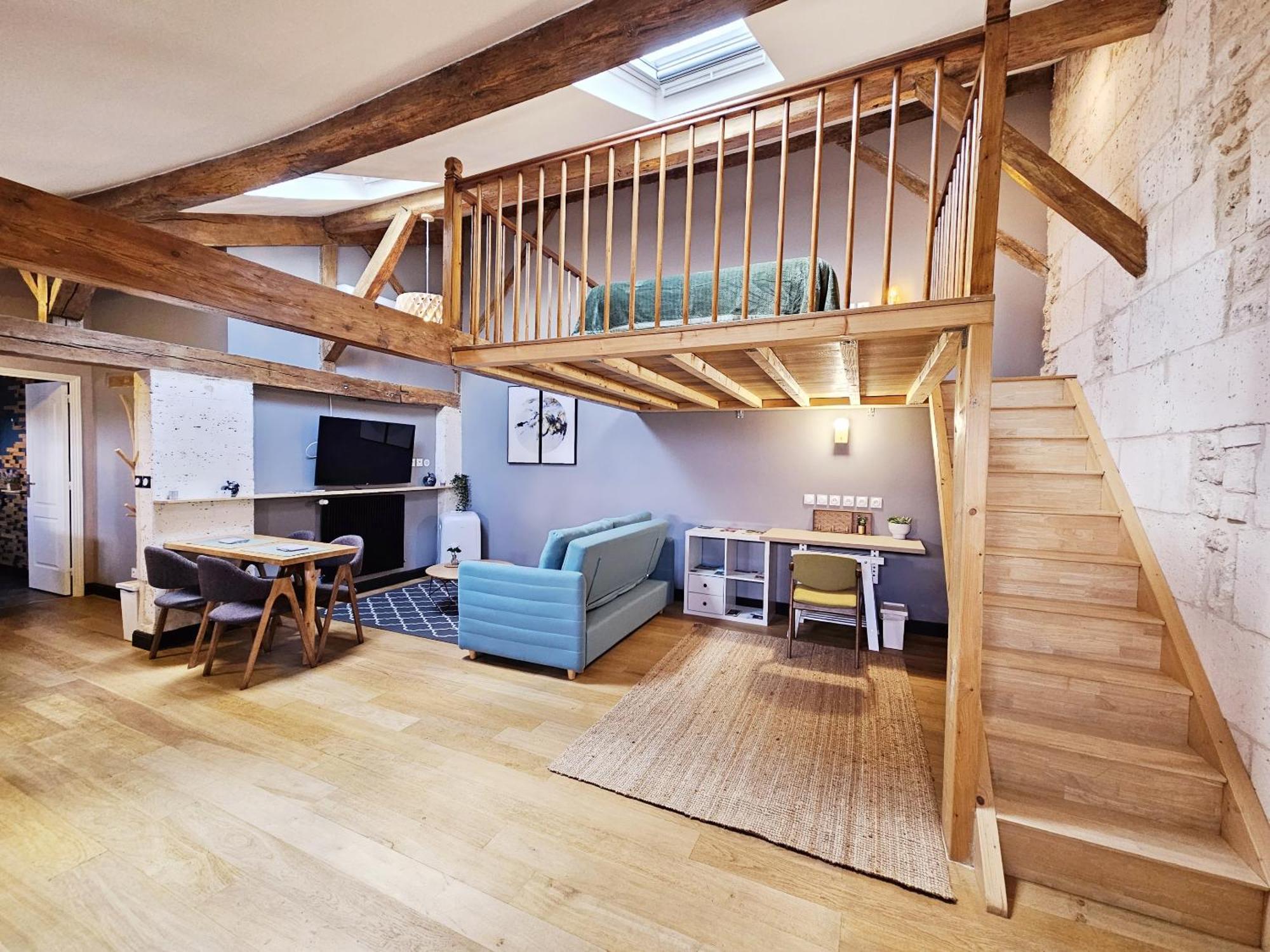 Meubles De L'Arsenal Coeur De Ville ! Angouleme Room photo