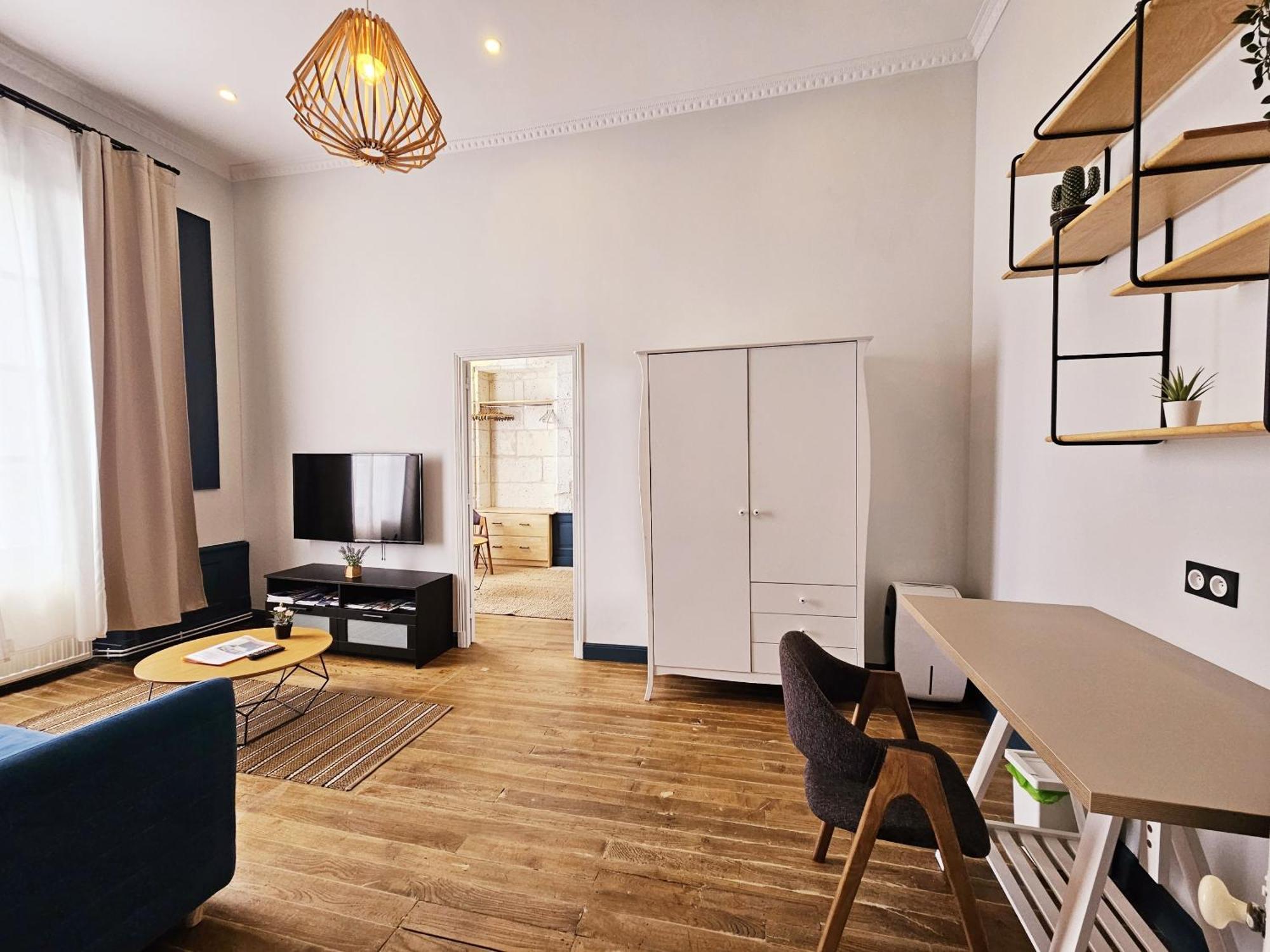Meubles De L'Arsenal Coeur De Ville ! Angouleme Room photo